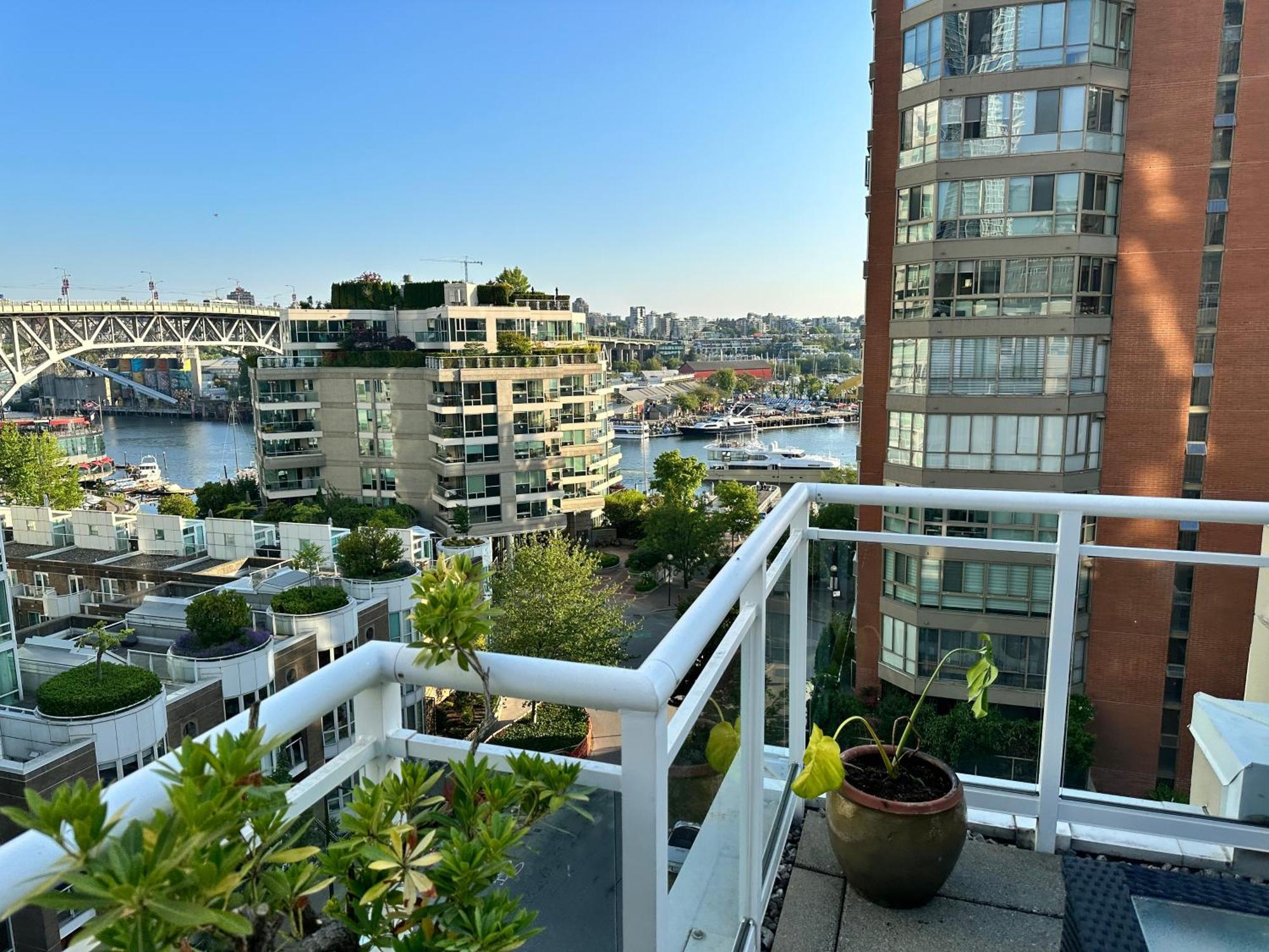 Penthouses Of Beach Ave Vancouver Exteriér fotografie